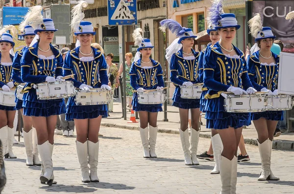 Lwów Ukraina Maja 2018 Cute Młodych Dziewcząt Perkusji Niebieski Karnawałowe — Zdjęcie stockowe