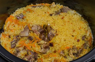 Kazanda kuzu pirinç pilavı