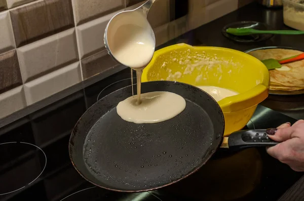 Pancakes Fried Pan Induction Stove — Stock Photo, Image