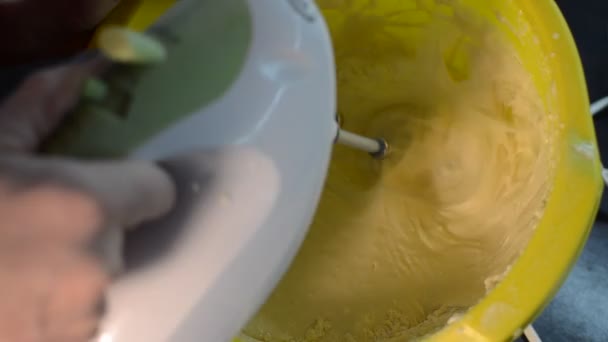 Electric Mixer Whisk Dough Plate — Stock Video