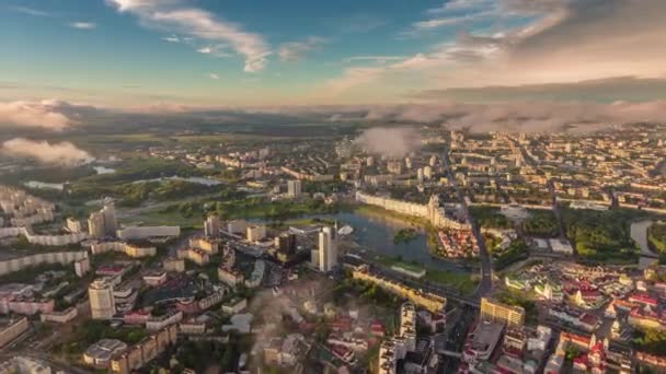 Minsk paisagem urbana pôr do sol centro aéreo panorama 4k time lapse belarus — Vídeo de Stock