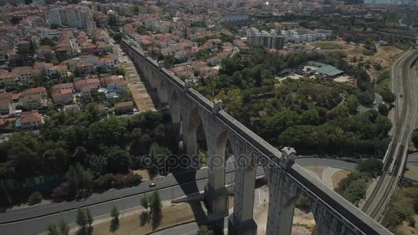 Day Lisbon Aqueduct Free Waters Traffic Aerial Panorama Portugal — Stock Video