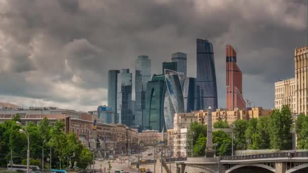 Estate giorno tempesta cielo Mosca città moderna panorama 4k time lapse russia — Video Stock