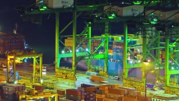 Noche iluminado singapore famoso puerto de trabajo antena panorama 4k time lapse — Vídeo de stock