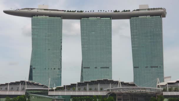 Solig dag singapore city marina bay och finansdistriktet vid floden panorama 4k tidsfördröjning — Stockvideo