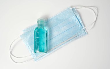 Tıbbi antiseptik ve hijyen ürünleri ve maskeler.