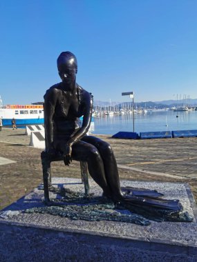  La spezia deniz kızı heykeli