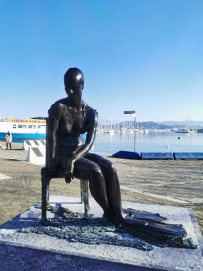  La spezia deniz kızı heykeli