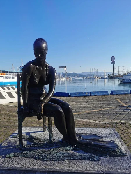 The Gulf Mermaid in the port of la spezia Italy — Stock Photo, Image