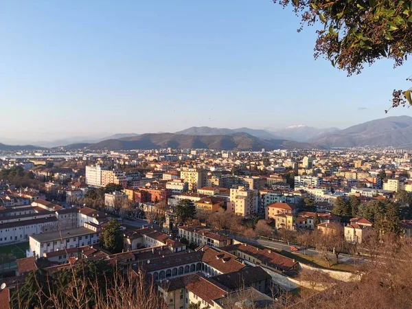 Panorama de brescia al atardecer visto desde el castillo —  Fotos de Stock