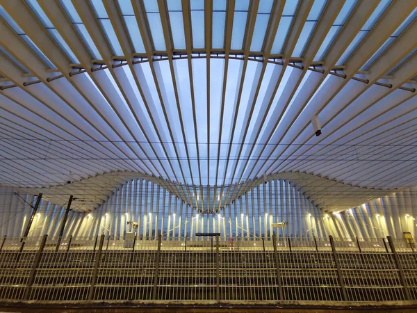 Železniční Stanice Reggio Emilia Vlny Noci — Stock fotografie
