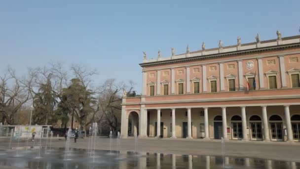 Reggio Emilia Piazza Della Vittoria Fronte Valli Teatrali Tricolore Luminoso — Video Stock