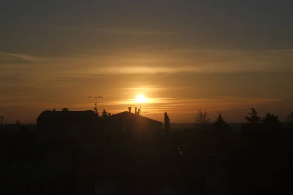 Красивий Захід Сонця Скляній Сфері Міським Пейзажем Бібіано Реджо Емілія — стокове фото