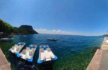 Garda Gölü Sirmione Verona İtalya 'nın güzel gölü