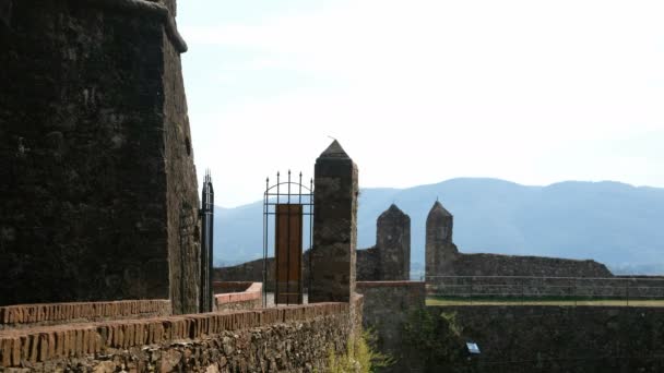 Sarzana Bastiones Del Castillo Muros Puentes Exteriores — Vídeo de stock