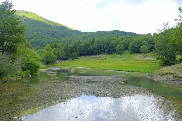 Ventasso Reggio Emilia Lago Montagna Collina Bella Giornata Sole — Foto Stock