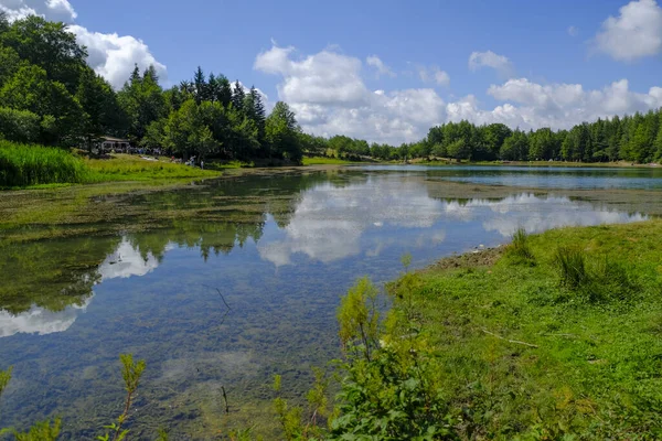 Вентассо Реджо Емілія Гірське Озеро Пагорб Красивий Сонячний День — стокове фото