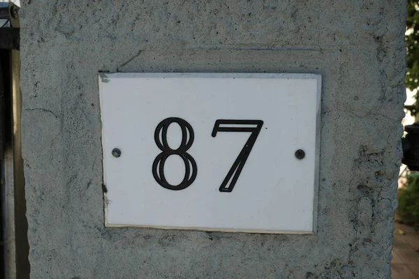Dom obywatel włoski numer symbol 87 — Zdjęcie stockowe