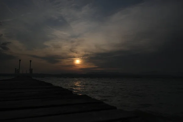 Beautiful Pier Sunset Lake Garda Sirmione — Stock Photo, Image