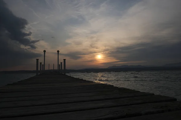 Beautiful Pier Sunset Lake Garda Sirmione — Stock Photo, Image