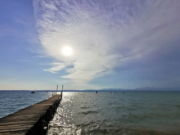 Beautiful Timelapse Lake Garda Sunset Shore Sirmione — Stock Photo, Image