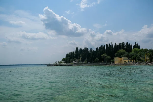 Grande Specchio Acqua Foto Alta Qualità — Foto Stock