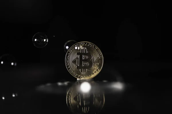 Bitcoin under bubblan. Finanskrisen. Valutahopp. — Stockfoto