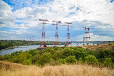 elektrik direkleri Nehri
