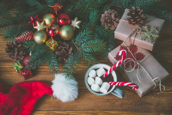 Arbre de Noël avec cadeaux — Photo