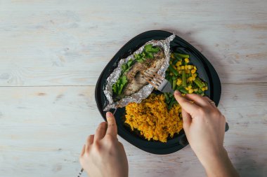 plaka artış balık ve sebze ile