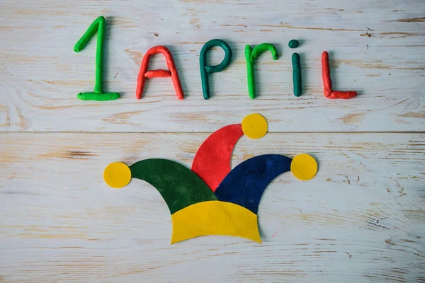 Hamuru ile yapılan Nisan Fools Day metin