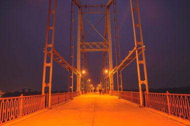 gece köprü görünümü