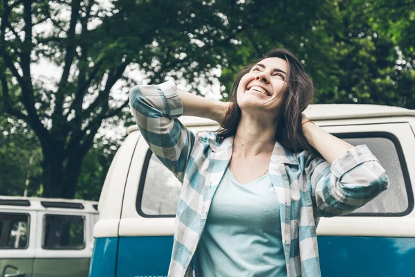 woman injoy her trip on van