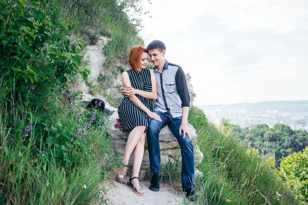 kadın fısıltılar adam kulak tarihinden