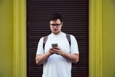 adam kürsüye dış ve sohbet