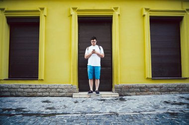 adam kürsüye dış ve sohbet