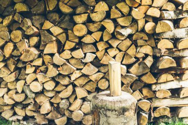 ahşap sapı ile axe