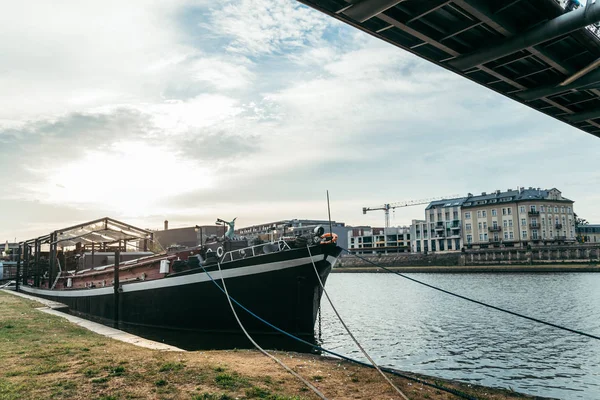 Calm morning on Wisla river — Stock Photo, Image