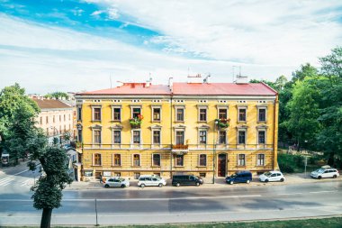 Krakow boş sokaklarda