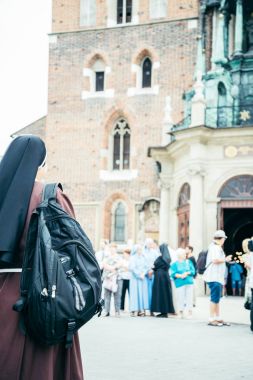 Rahibe alma resim telefonunda