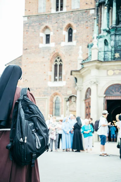 Rahibe alma resim telefonunda