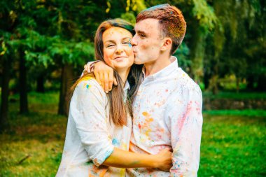 Çift boyalar oyun dışında tüm dity