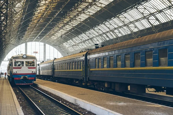 Classicistical railway station — Stock Photo, Image