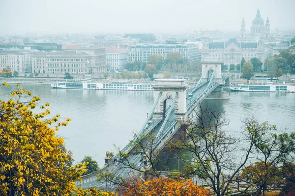 Panoramautsikt över budapest i höst — Stockfoto