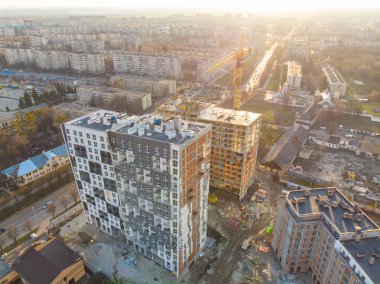 kuş bakışı görünüme daralma sitede Sunset'teki Vinçli