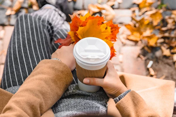 Woman holding coffee cup drink to go autumn fall season — Stock Photo, Image