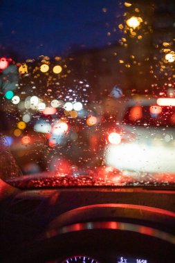 Night City caddesi trafik ışıkları