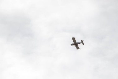 Gökyüzündeki küçük uçak kopyalama alanı