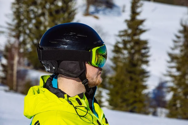 Man Helmet Ski Mask Reflection Winter Activity Sunny Day — Stock Photo, Image