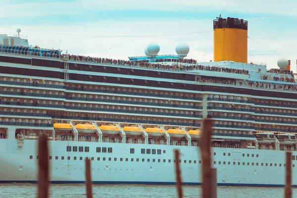 Vista Pessoas Cruzeiro Liner Viagem Conceito Férias — Fotografia de Stock